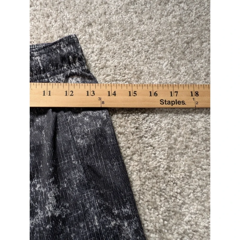 Old Navy Boys Size Large 10 Black & White Athletic Shorts Drawstrings